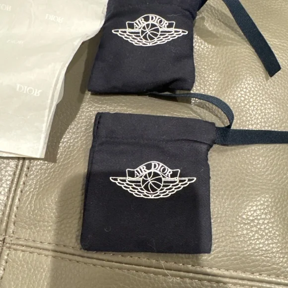 Dior Jordan 1’s - Picture 14 of 15